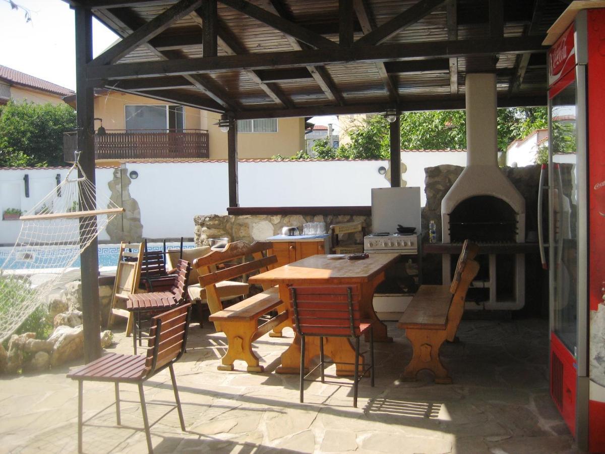 Guest House Yanita Varna Ngoại thất bức ảnh
