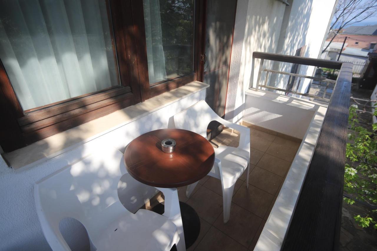 Guest House Yanita Varna Ngoại thất bức ảnh