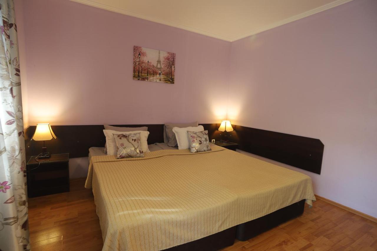 Guest House Yanita Varna Ngoại thất bức ảnh